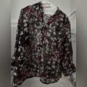 Ruby Rd. Gray and White Patterned Blouse